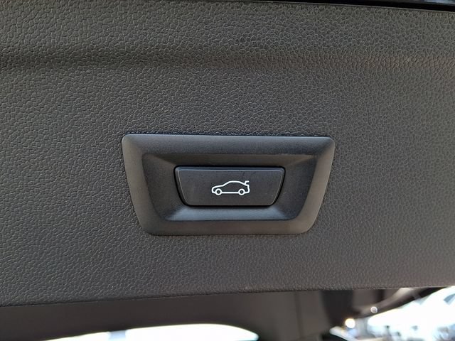 Used 2026 BMW iX xDrive45 AWD/4WD image 28