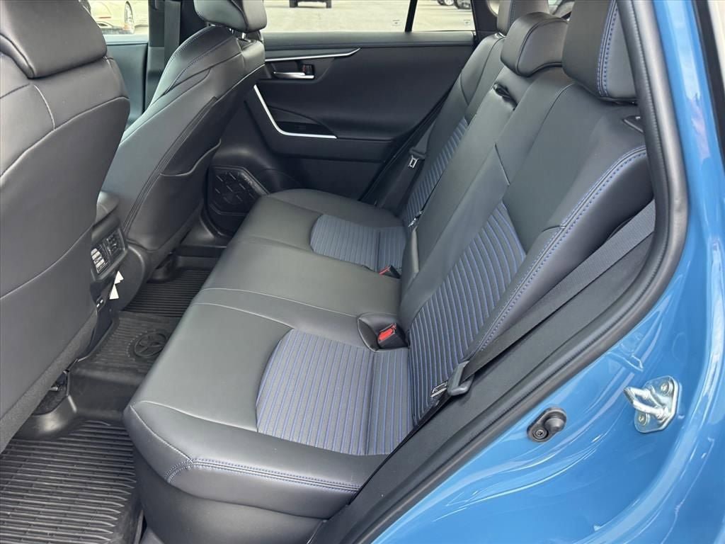 Used 2025 Toyota RAV4 XSE w/ Advanced Technology Package image 10