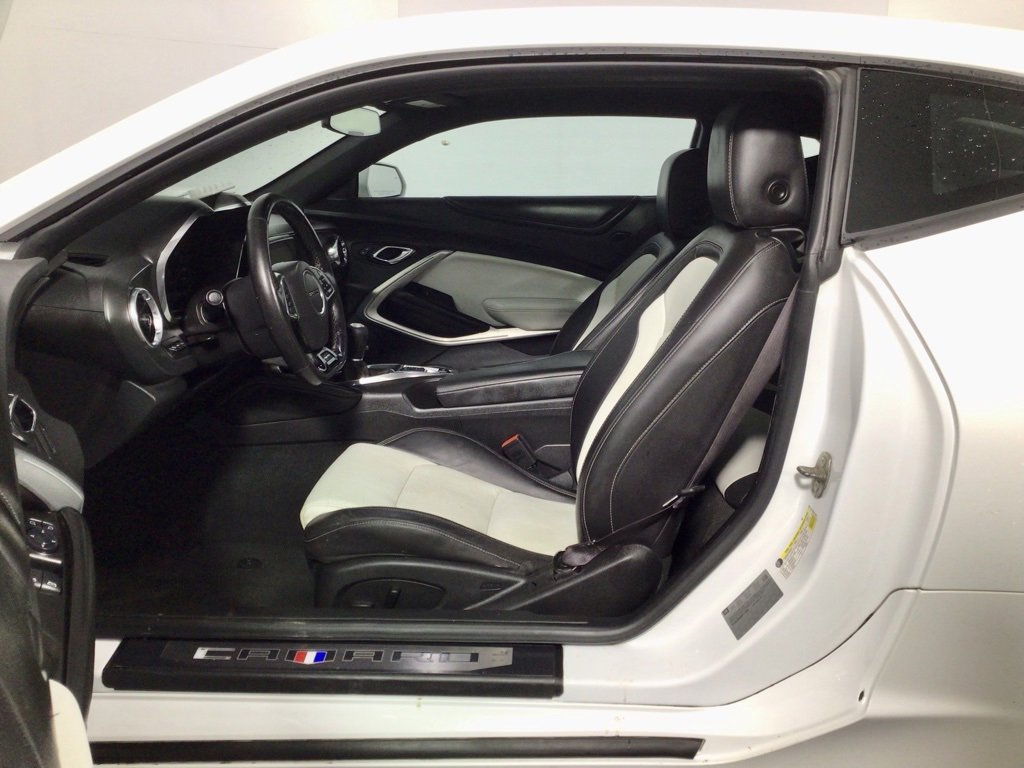 Used 2017 Chevrolet Camaro LT image 14