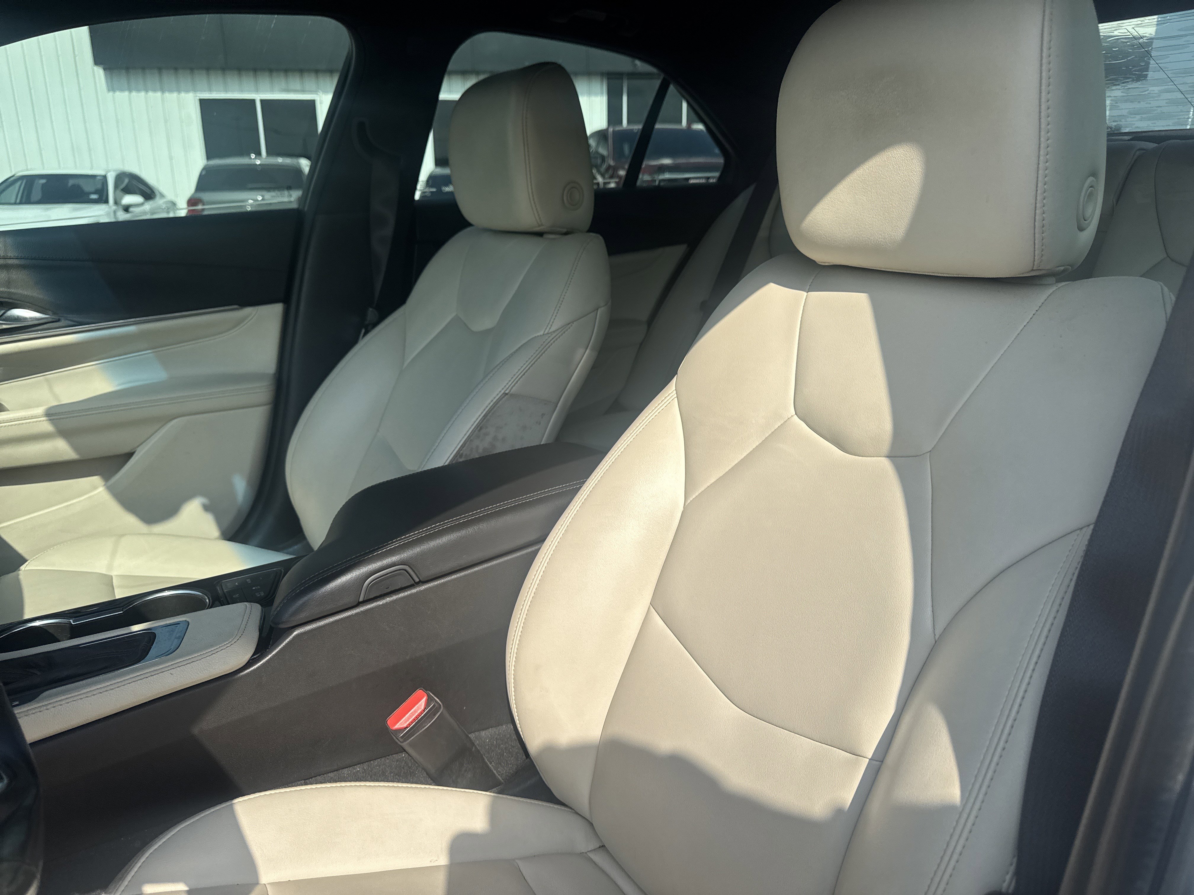 Used 2021 Cadillac CT4 Luxury w/ Cold Weather Package RWD image 6