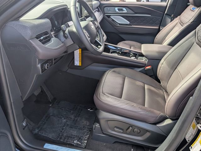 New 2026 Ford Explorer Platinum w/ LUX Leather Package AWD/4WD image 5