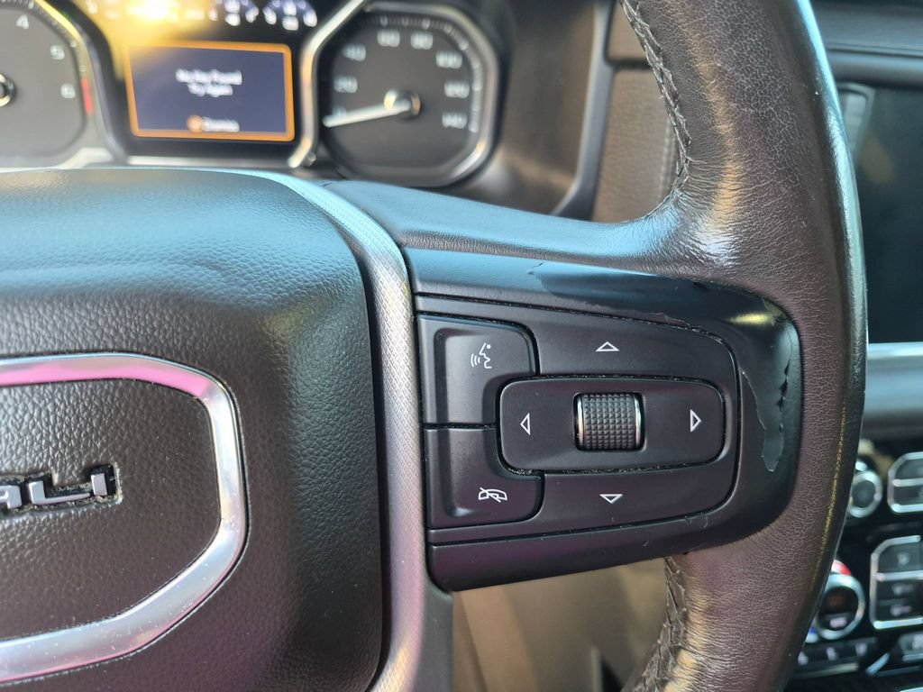 Used 2021 GMC Yukon XL Denali w/ Denali Premium Package AWD/4WD image 14