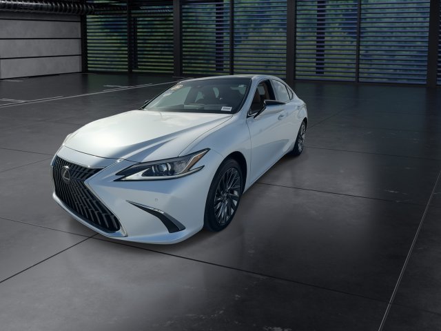 Certified 2024 Lexus ES 350 w/ Technology Package FWD image 4