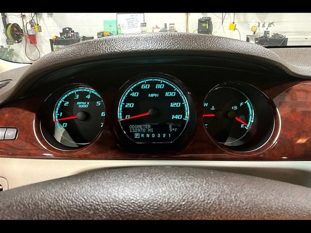 Used 2010 Buick Lucerne CXL image 13