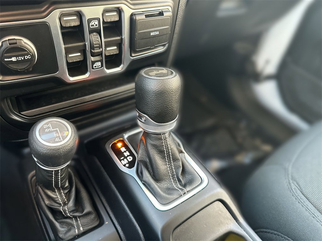 Used 2021 Jeep Wrangler Unlimited Sahara image 20