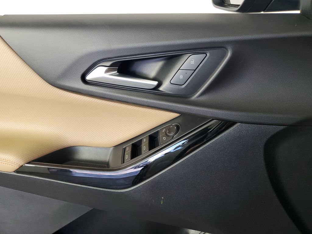 New 2026 Chevrolet Equinox ACTIV FWD image 30