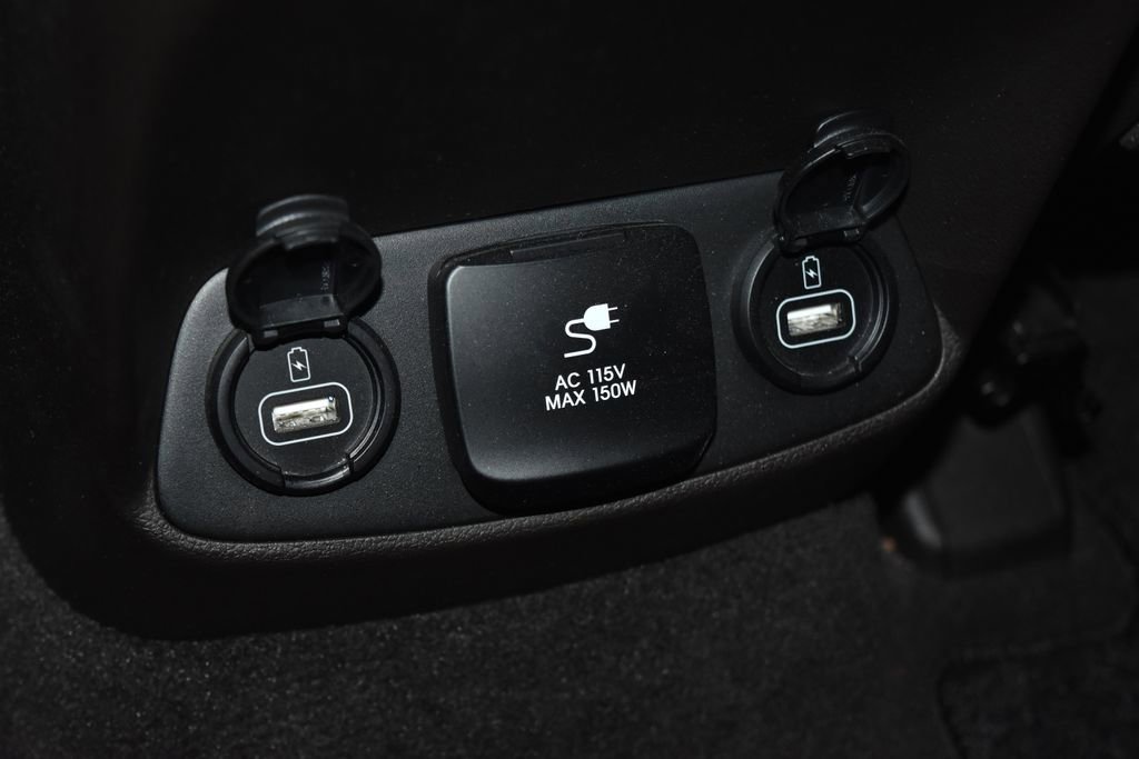 Used 2019 Hyundai Santa Fe FWD image 23