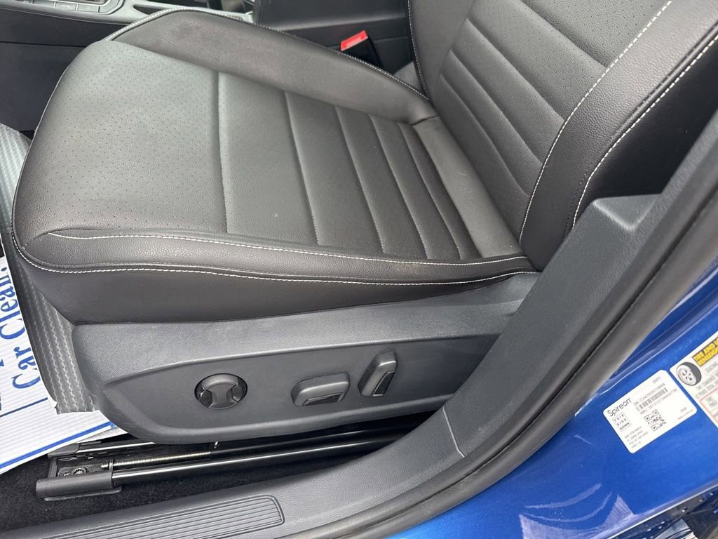 Used 2023 Volkswagen Jetta SE w/ Panoramic Sunroof Package image 20