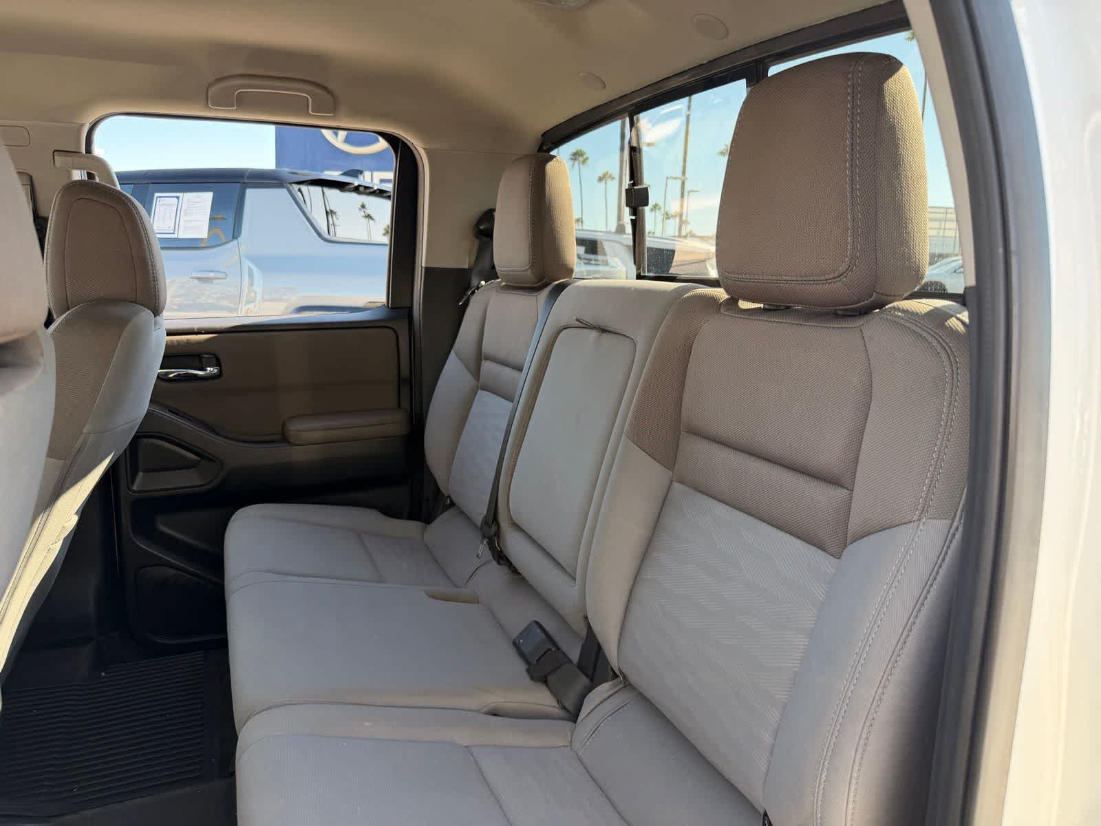 Used 2022 Nissan Frontier SV w/ Technology Package AWD/4WD image 10