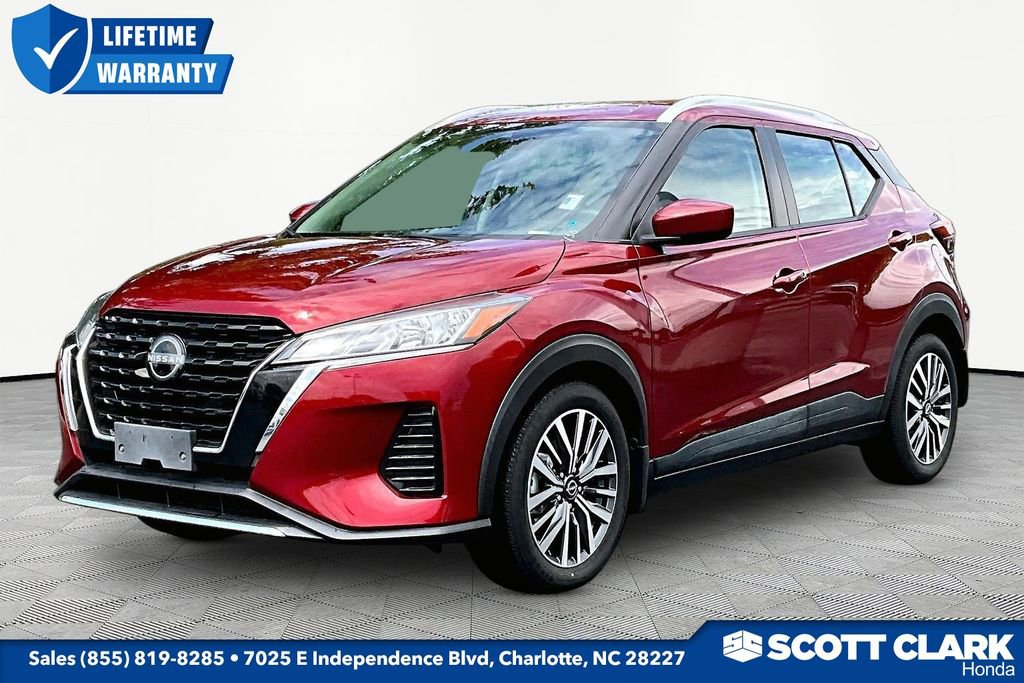 Used 2022 Nissan Kicks SV FWD image 3