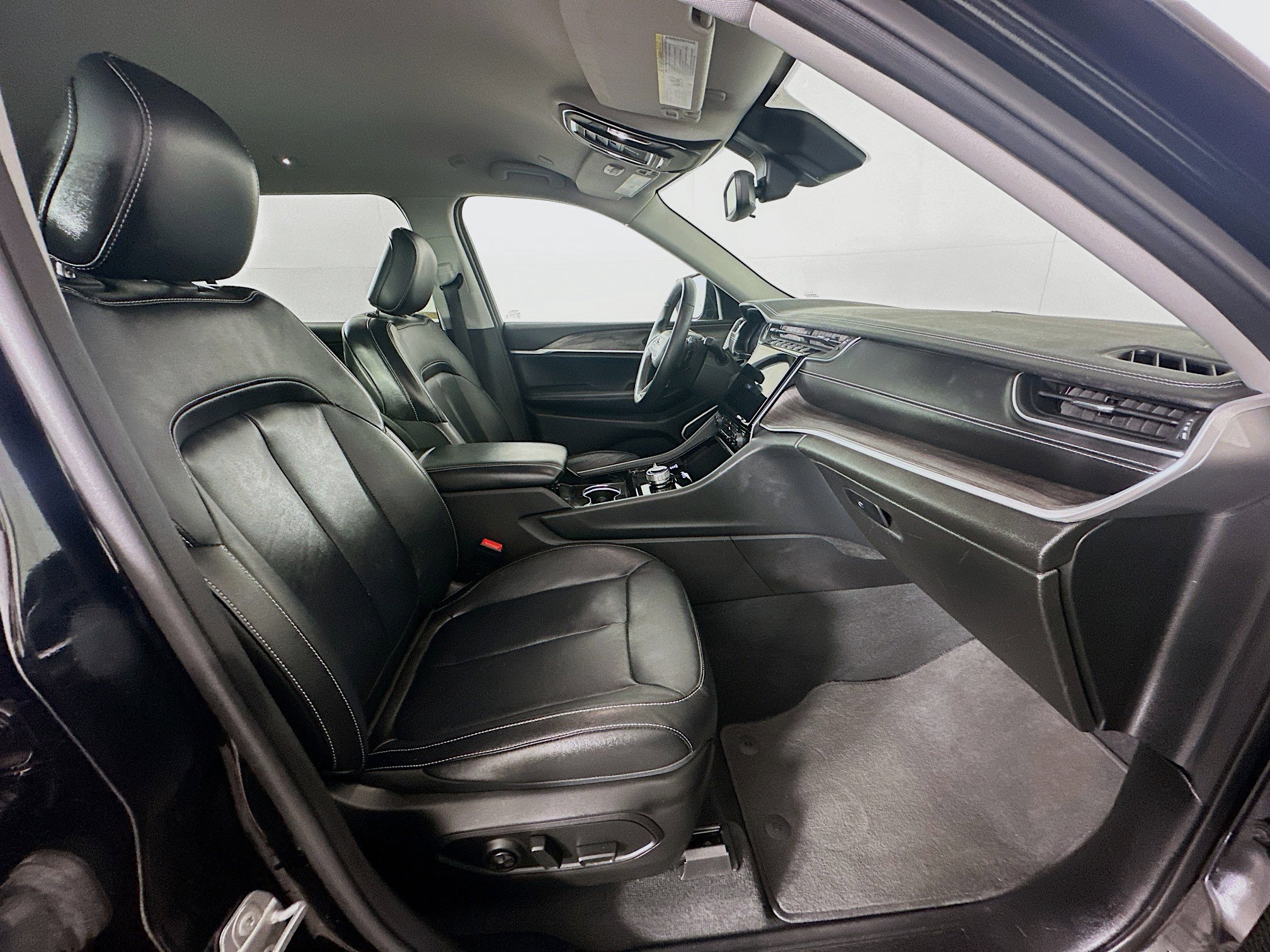 Used 2022 Jeep Grand Cherokee L Limited w/ Trailer Tow Group (B) AWD/4WD image 33