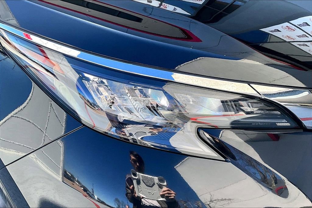 Certified 2026 Toyota Sienna LE image 31