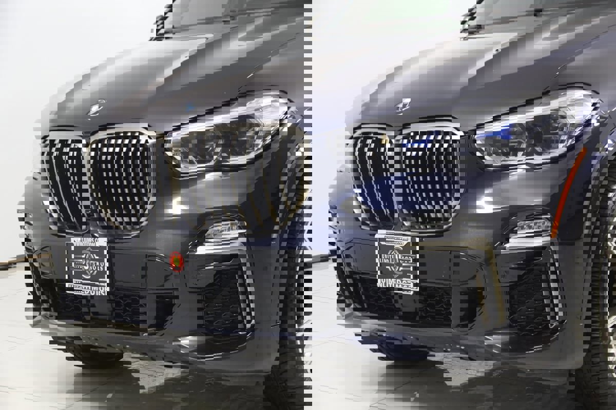 Used 2021 BMW X5 M50i image 61