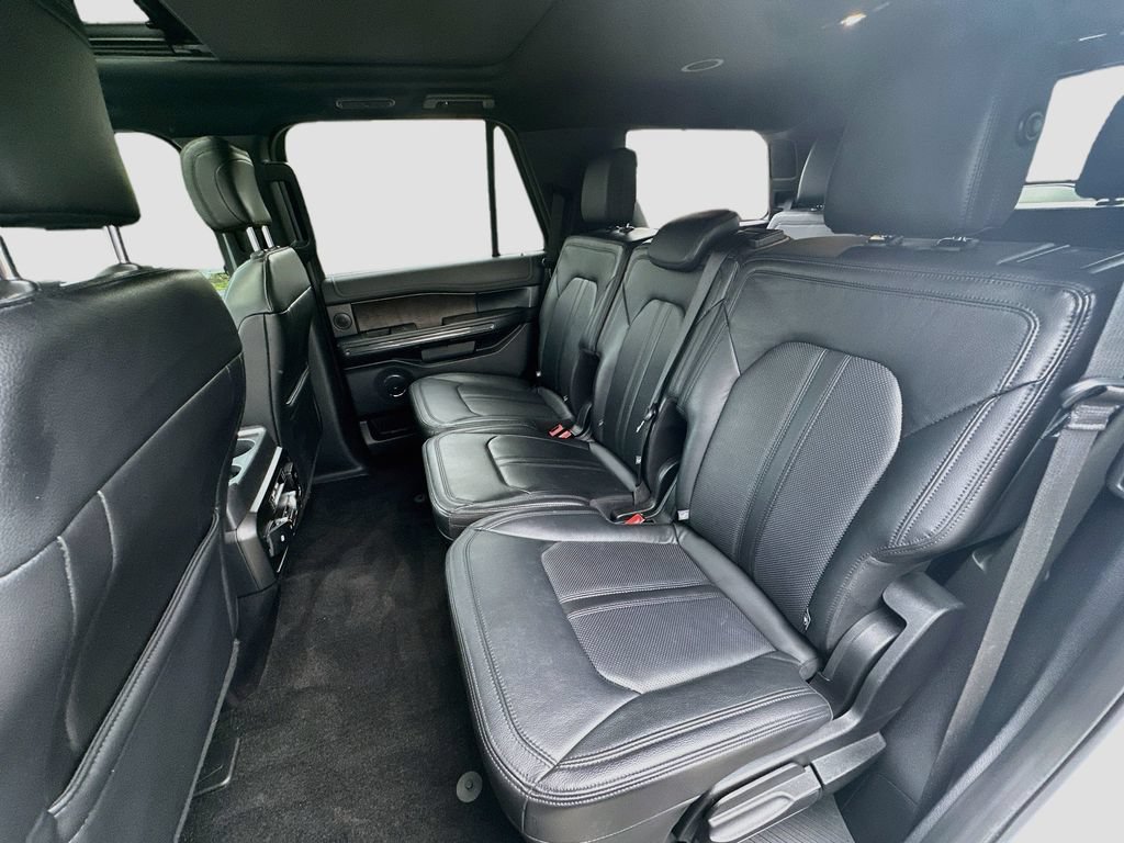 Used 2019 Ford Expedition Limited w/ Special Edition Package AWD/4WD image 27