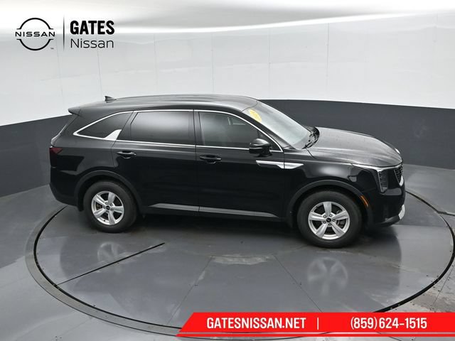 Used 2024 Kia Sorento LX FWD image 47