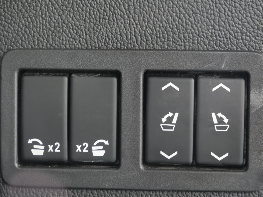 Used 2019 GMC Yukon Denali AWD/4WD image 30