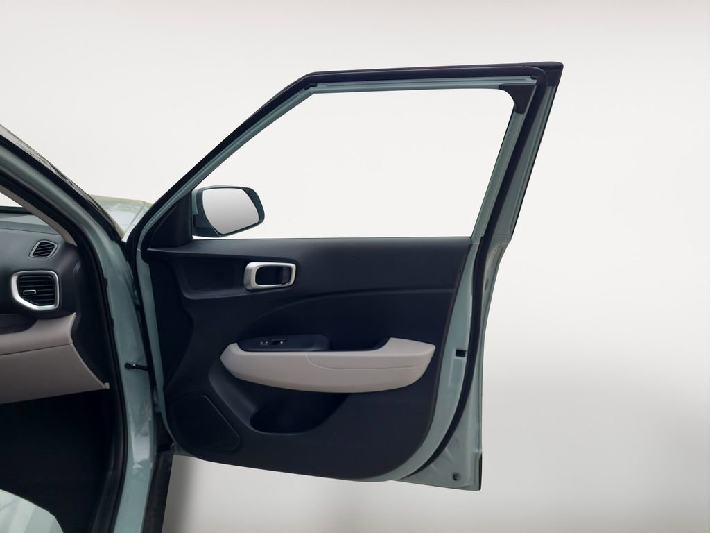 New 2026 Hyundai Venue SEL FWD image 26