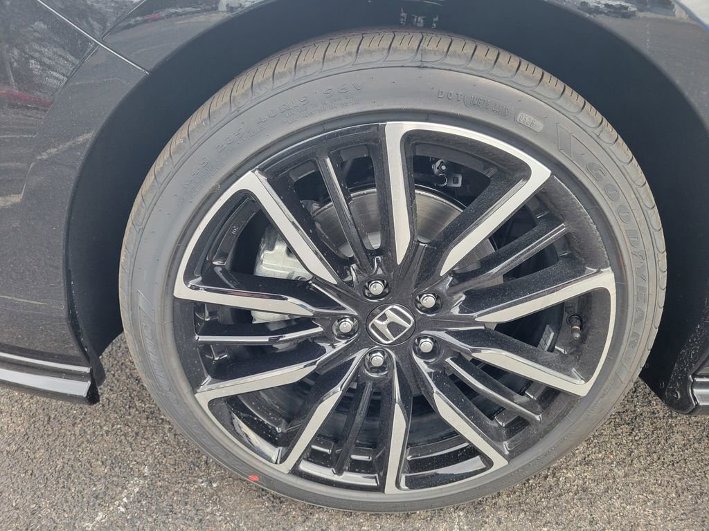 New 2026 Honda Accord Touring image 10