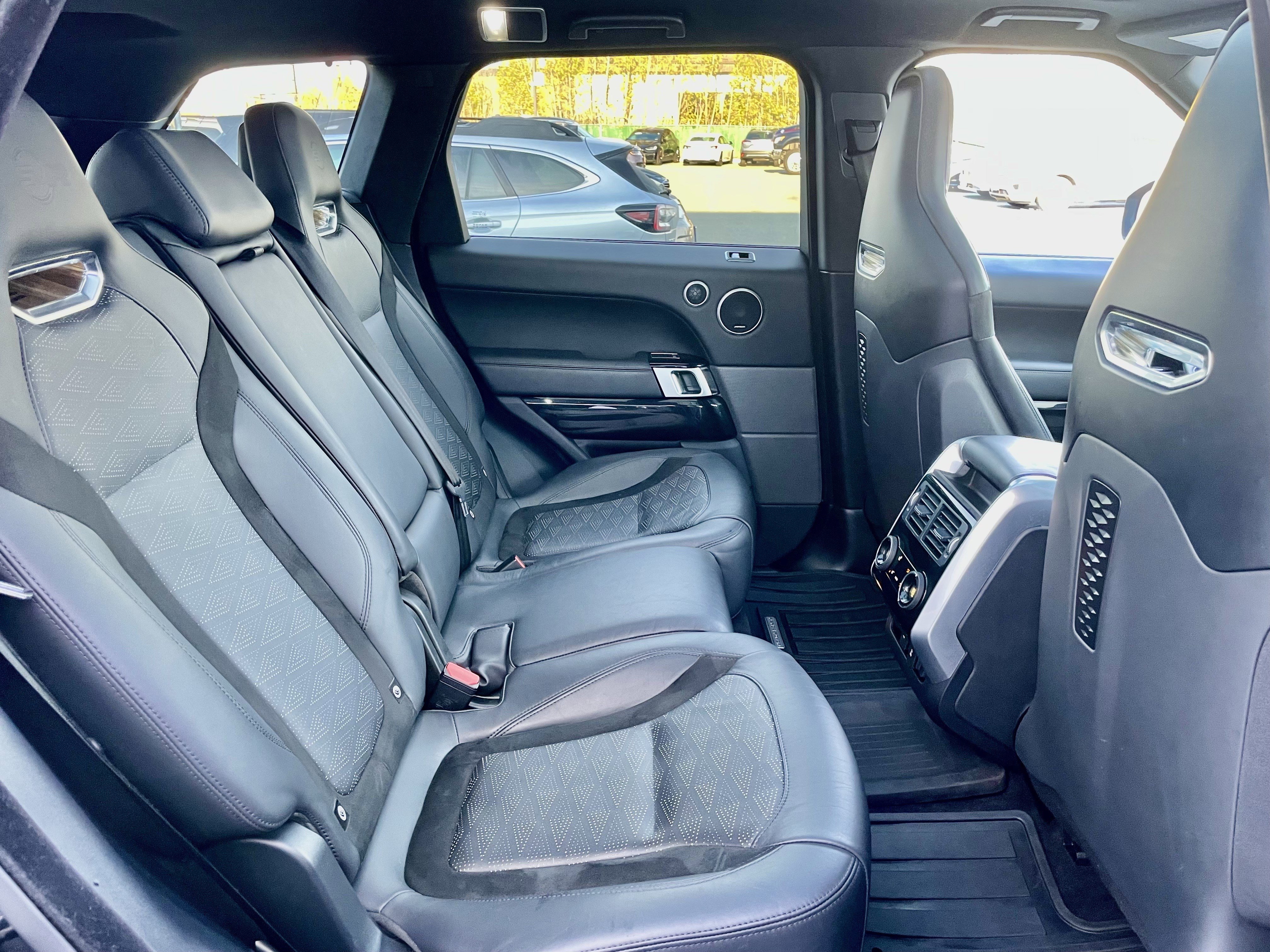 Used 2021 Land Rover Range Rover Sport SVR image 31