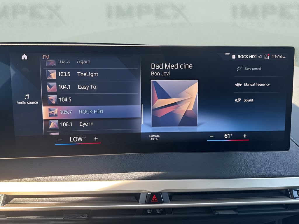 Used 2023 BMW iX xDrive50 w/ Convenience Package AWD/4WD image 16