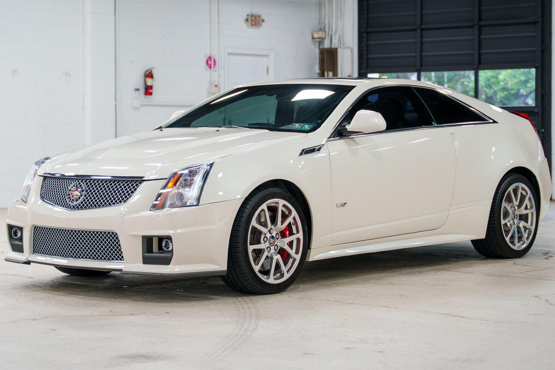 Used 2013 Cadillac CTS V RWD image 8