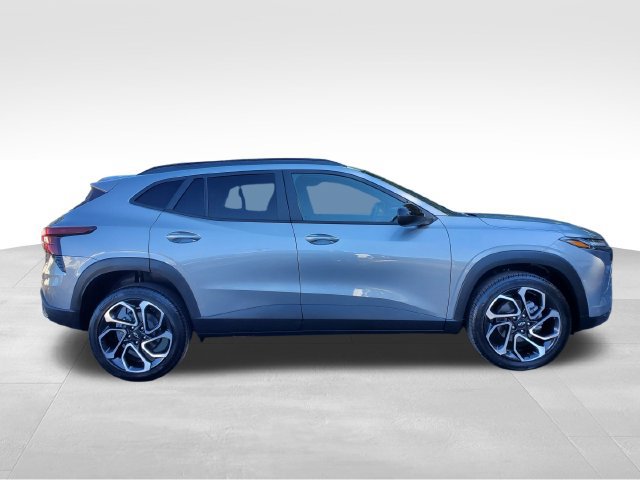 Certified 2024 Chevrolet Trax RS w/ Driver Confidence Package FWD image 6