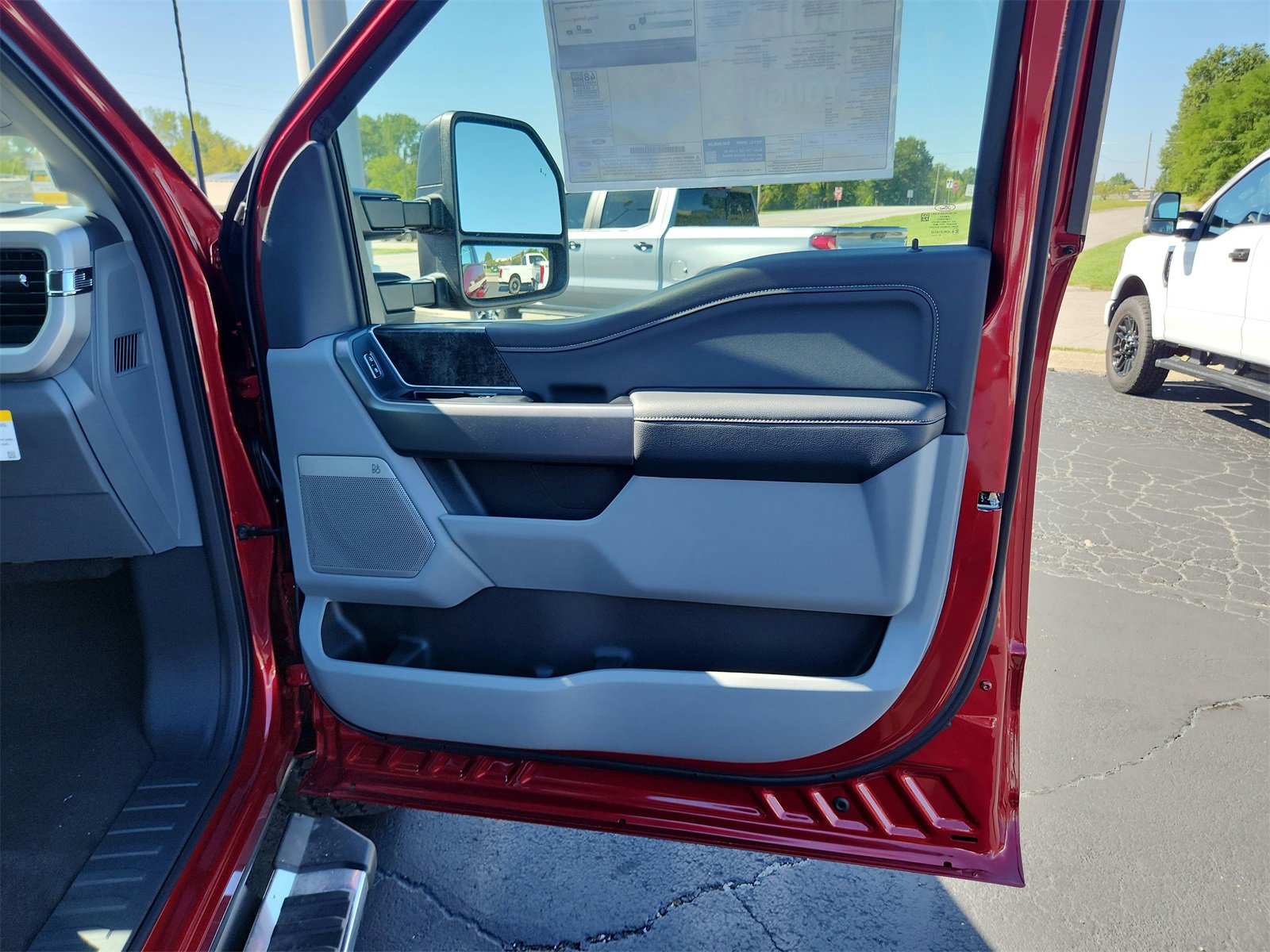 New 2026 Ford F250 XLT w/ XLT Premium Package image 27