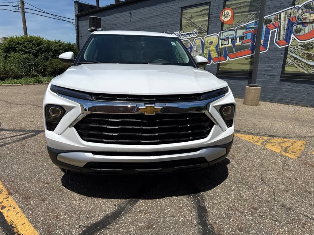 New 2026 Chevrolet TrailBlazer LT w/ Convenience Package FWD image 2