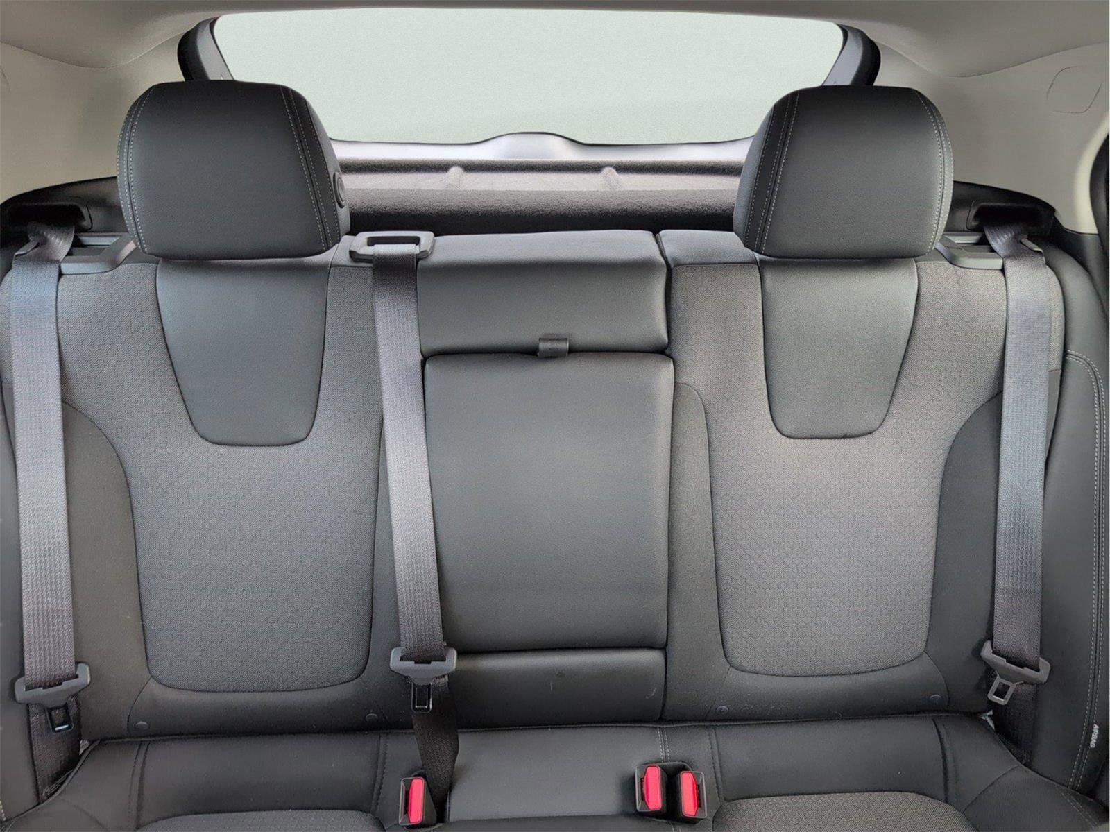 Used 2022 Buick Encore GX Select image 12