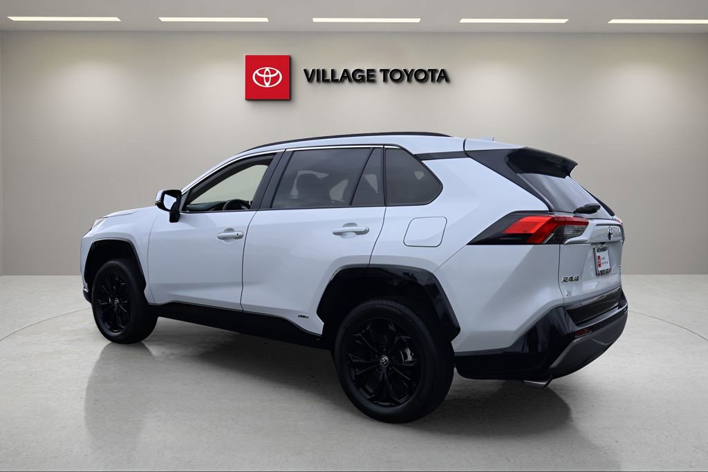 Certified 2023 Toyota RAV4 SE w/ Convenience Package image 3