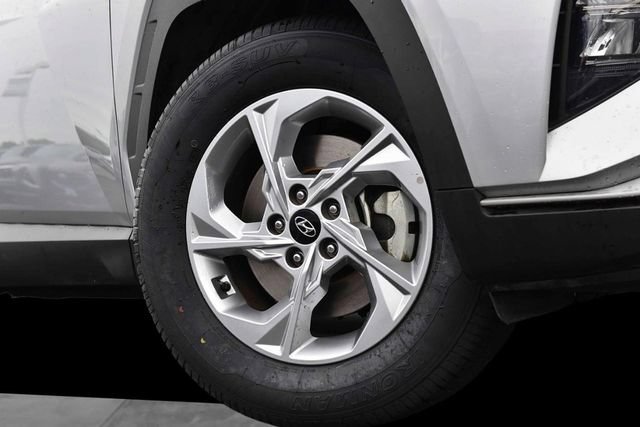 Used 2024 Hyundai Tucson SEL FWD image 3