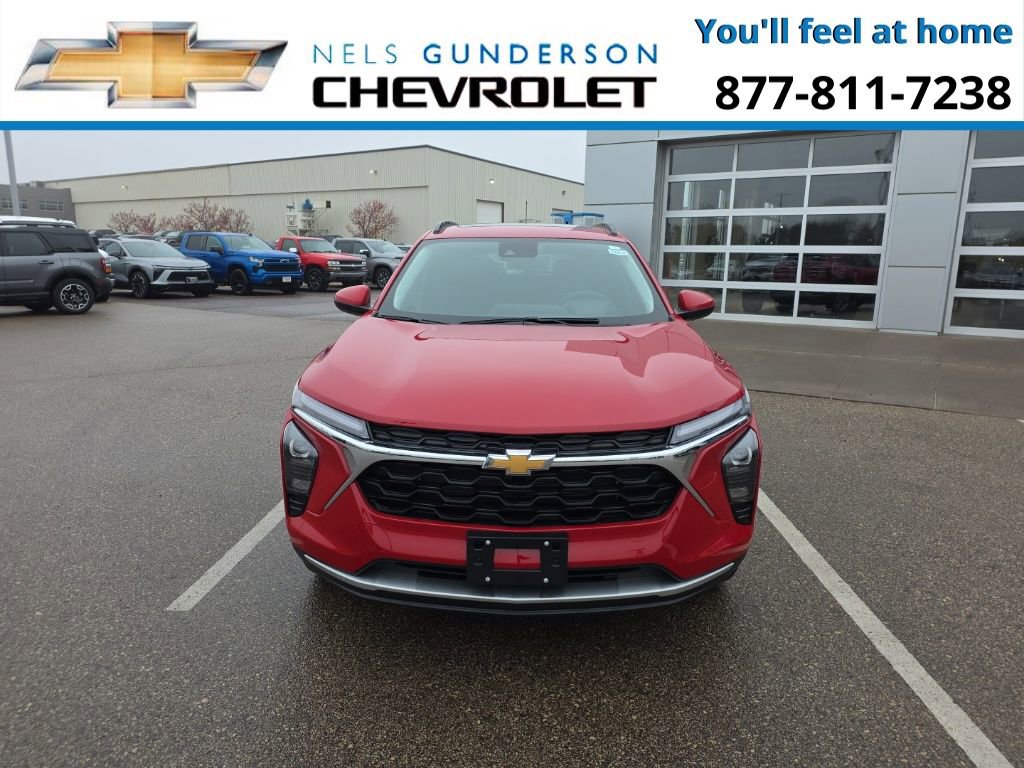 New 2026 Chevrolet Trax LT w/ Sunroof Package image 2