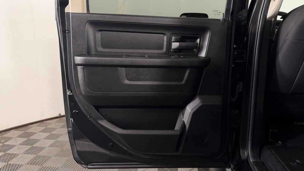 Used 2019 RAM 1500 Express w/ Wheel & Sound Group AWD/4WD image 24