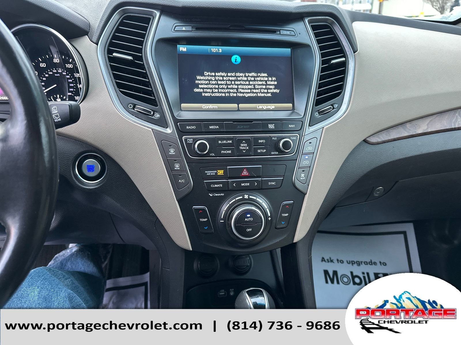 Used 2017 Hyundai Santa Fe SE image 21