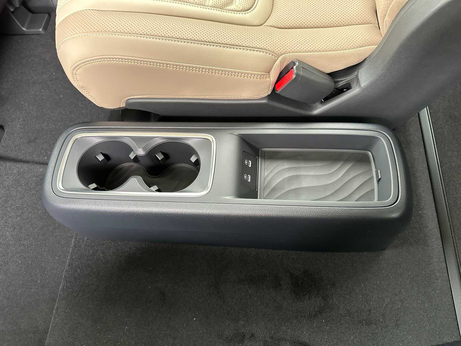 New 2026 Nissan Armada Platinum Reserve image 24