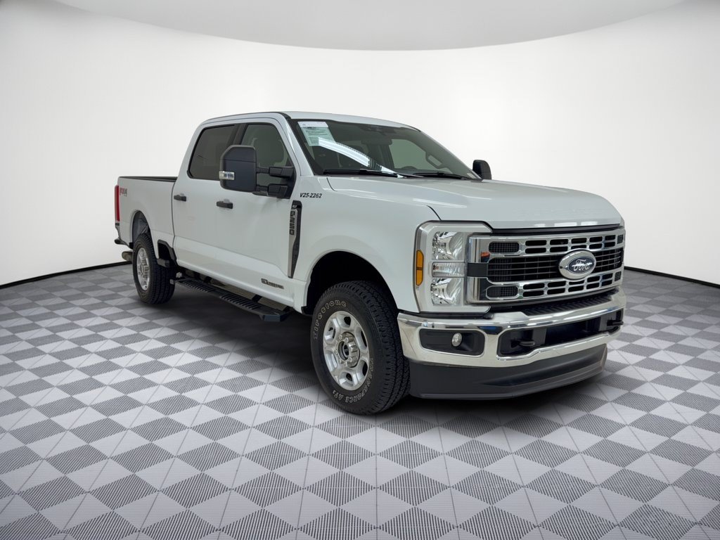 Used 2025 Ford F250 XLT w/ FX4 Off-Road Package AWD/4WD image 7