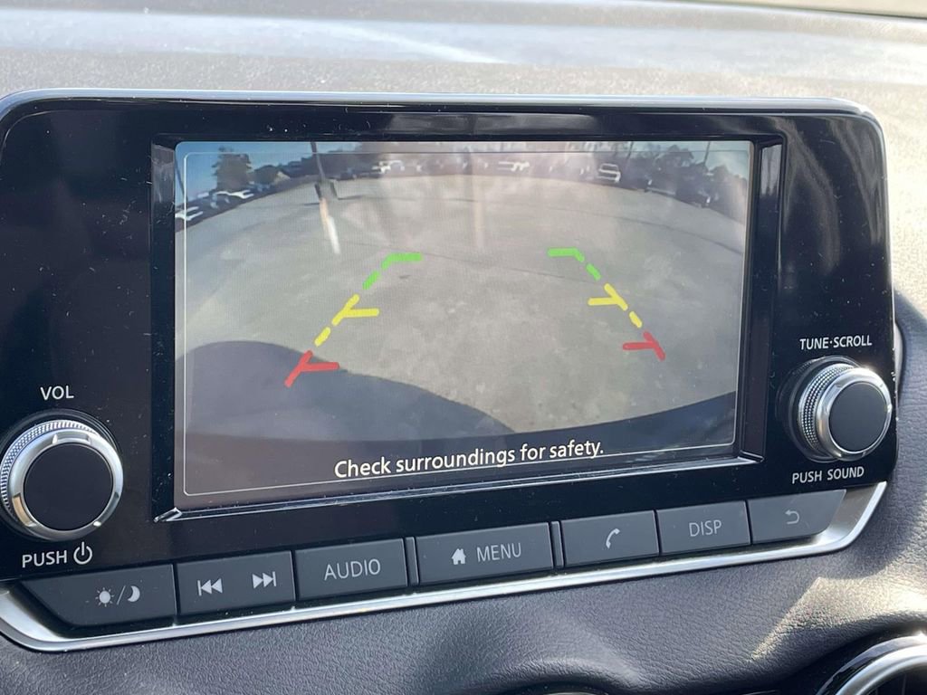 Used 2025 Nissan Sentra S image 25