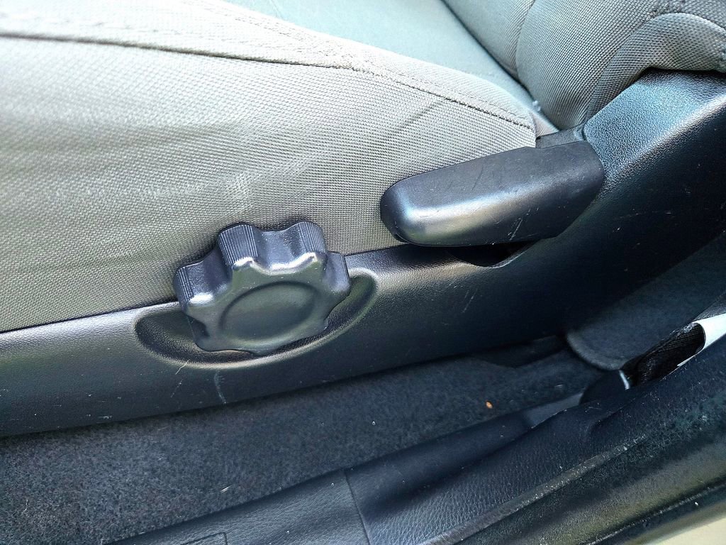 Used 2018 Toyota Tacoma SR w/ SR Convenience Package image 22