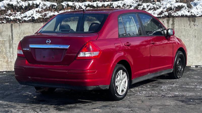 Used 2011 Nissan Versa 1.8 S image 5