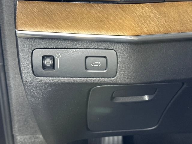 Used 2018 Volvo XC90 T6 Inscription w/ Convenience Package image 19