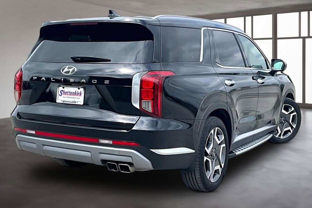 Used 2023 Hyundai Palisade Limited image 6