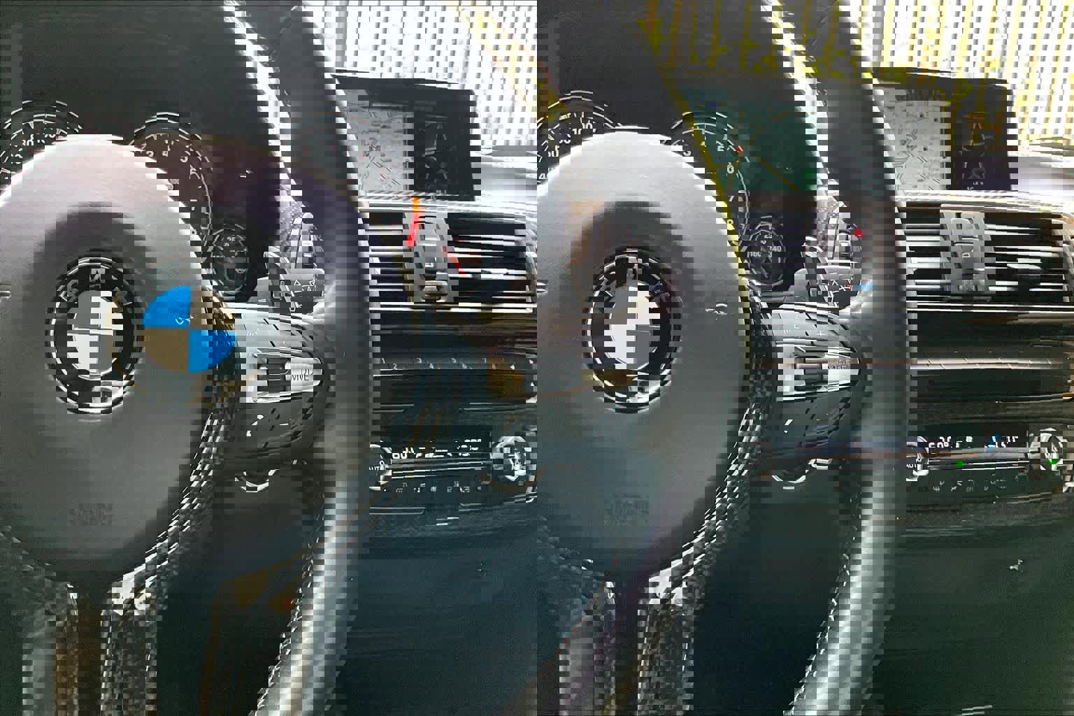 Used 2017 BMW M4 Coupe image 24