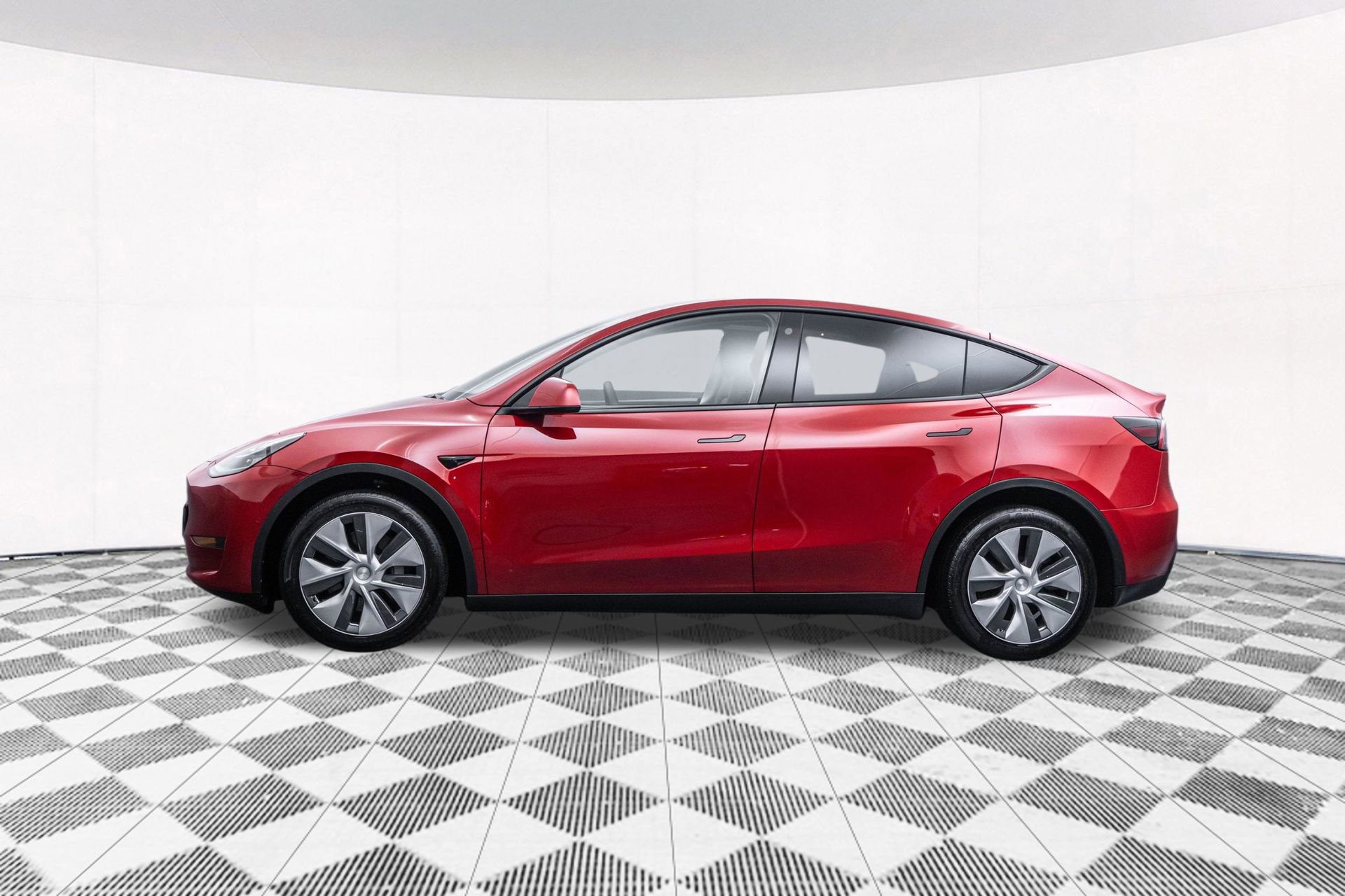 Used 2022 Tesla Model Y Long Range image 6