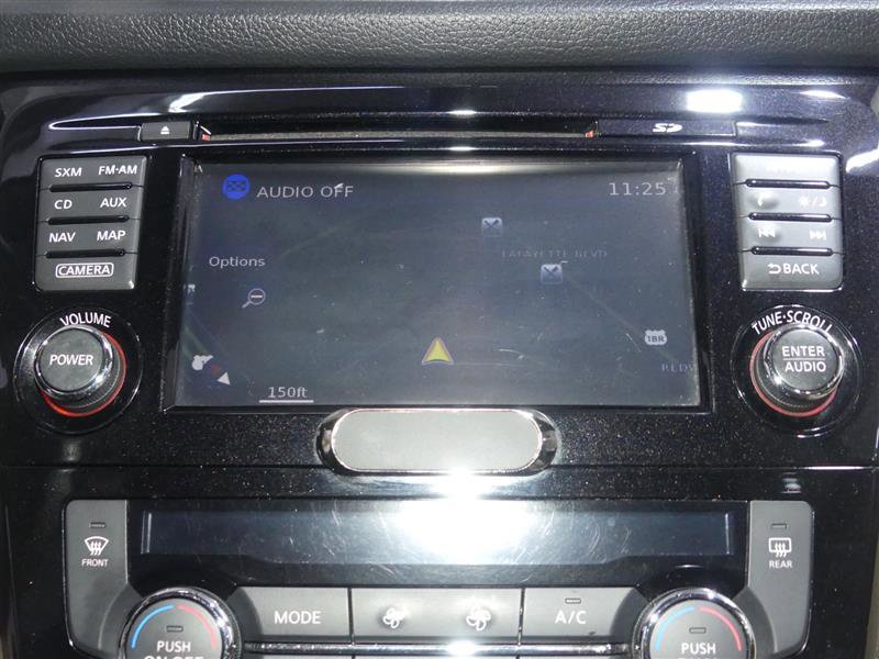 Used 2016 Nissan Rogue SV w/ SV Premium Package image 36