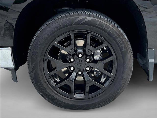 Used 2023 Chevrolet Silverado 1500 LT image 10