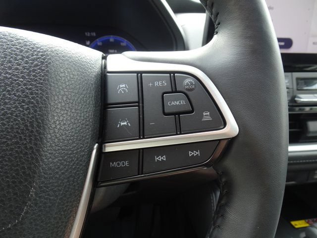 Used 2024 Toyota Grand Highlander AWD image 25