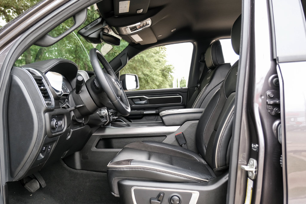 Used 2023 RAM 1500 Laramie AWD/4WD image 46