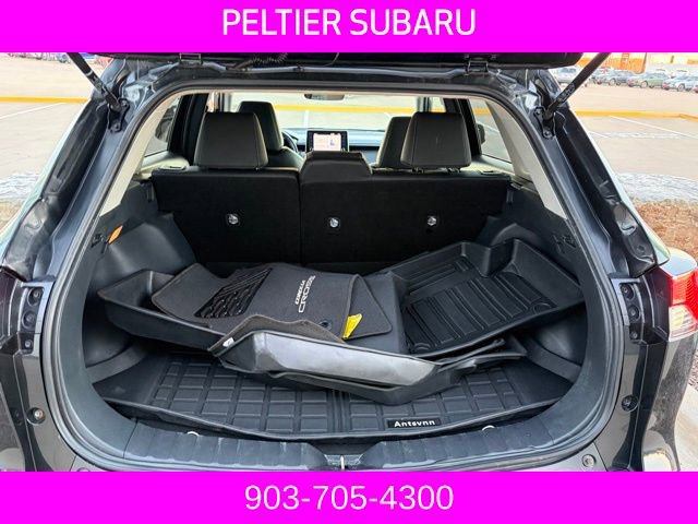 Used 2022 Toyota Corolla Cross XLE image 14
