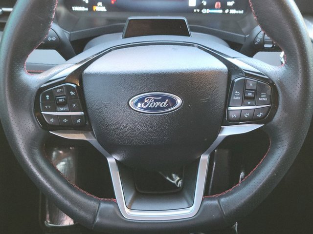 Certified 2025 Ford Explorer ST-Line w/ Premium Package image 11