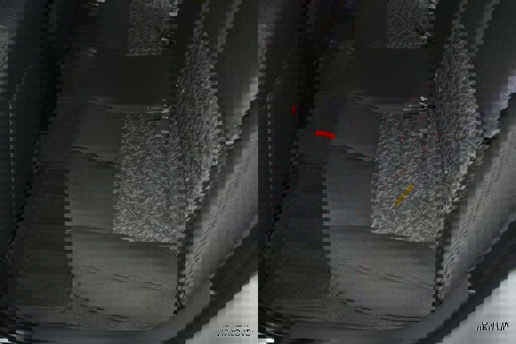 Used 2004 Pontiac Grand Prix GT w/ Drivers Package FWD image 20